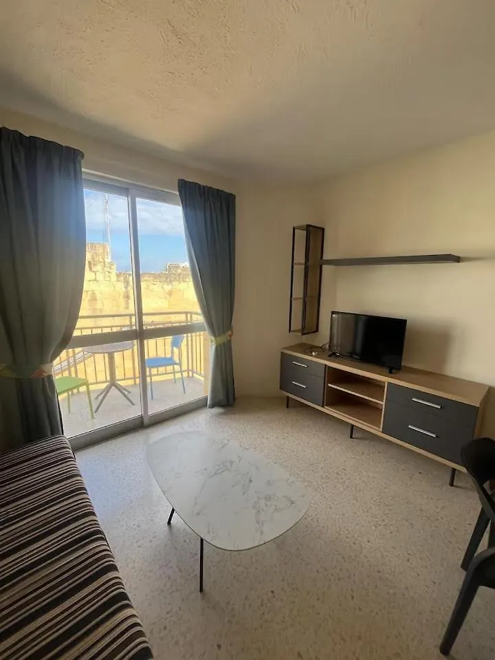 3 Bedrm Apt Balluta Bay Sliema 0*,  Malta