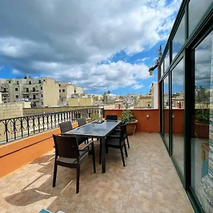 Fantastic 3 Bedroom Duplex Penthouse With Terrace Sliema