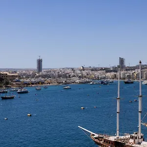 Seaview Modern Sliema